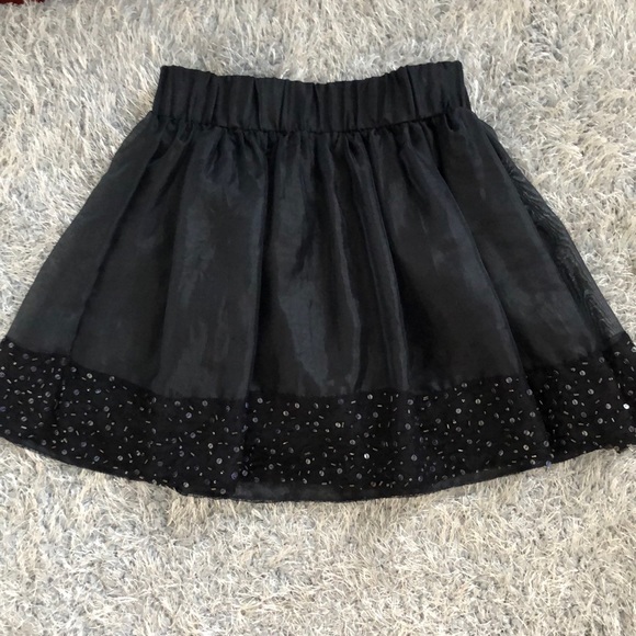 Black party skirt 🌚 - Picture 2 of 4